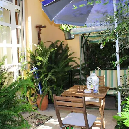 Il Giardino Di Laura Private Rooms Mondello Exterior photo