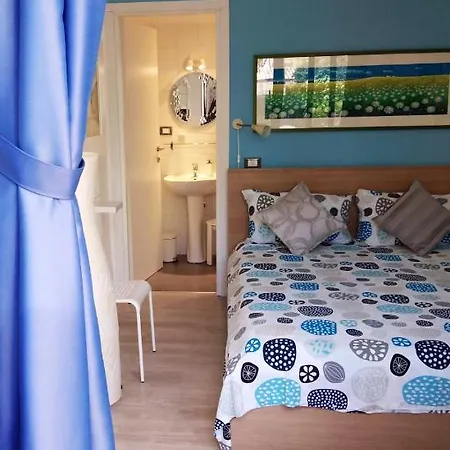 Il Giardino Di Laura Private Rooms Mondello Exterior photo