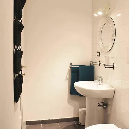 Il Giardino Di Laura Private Rooms Mondello Exterior photo